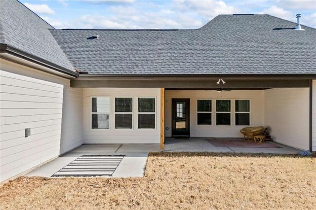 152 White Oak Way, Monroe, GA 30655