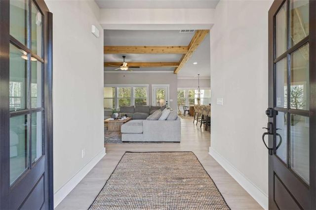 152 White Oak Way, Monroe, GA 30655