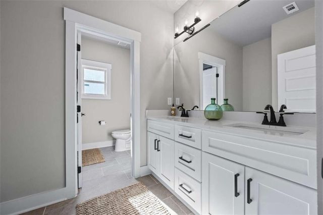 152 White Oak Way, Monroe, GA 30655