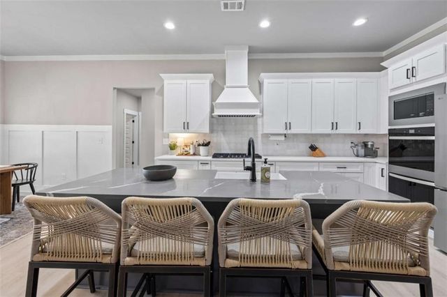 152 White Oak Way, Monroe, GA 30655