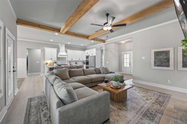 152 White Oak Way, Monroe, GA 30655