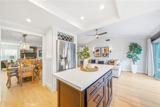 2809 S Diamond Street, Santa Ana, CA 92704
