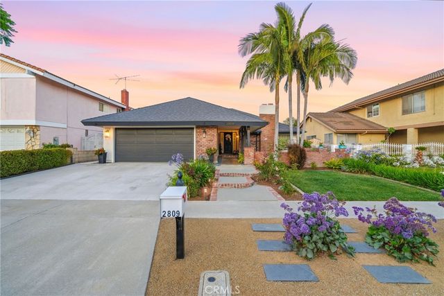 2809 S Diamond Street, Santa Ana, CA 92704