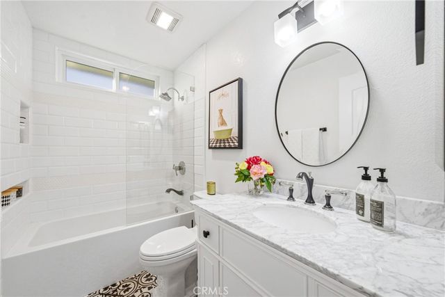 2809 S Diamond Street, Santa Ana, CA 92704
