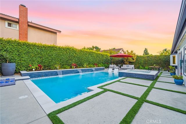 2809 S Diamond Street, Santa Ana, CA 92704