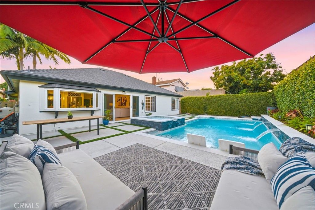 2809 S Diamond Street, Santa Ana, CA 92704