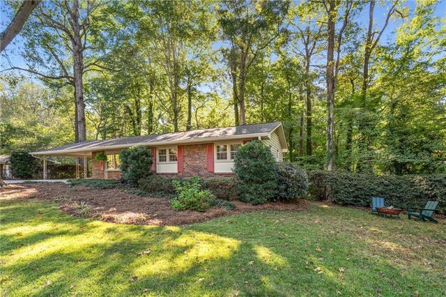 2019 Ellwyn Drive, Atlanta, GA 30341