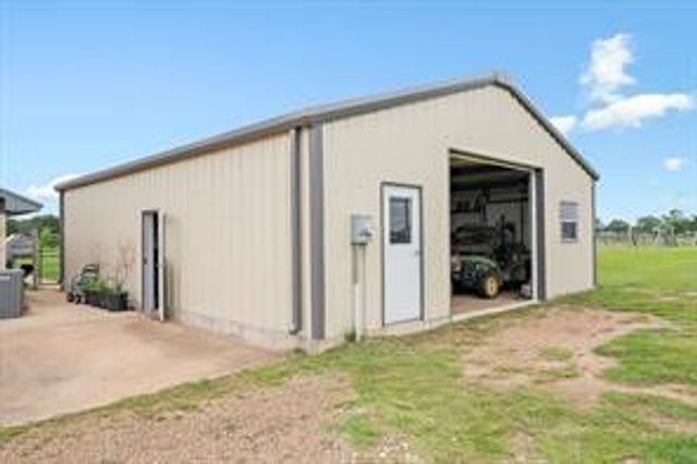 1100 Vz County Road 3419, Wills Point, TX 75169