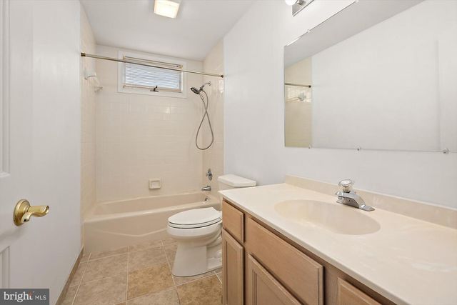 722 HICKMAN DR, Ocean View, DE 19970