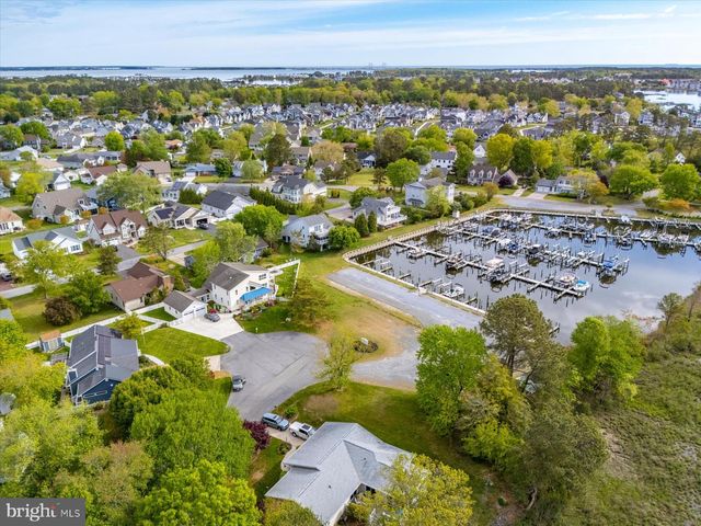 722 HICKMAN DR, Ocean View, DE 19970