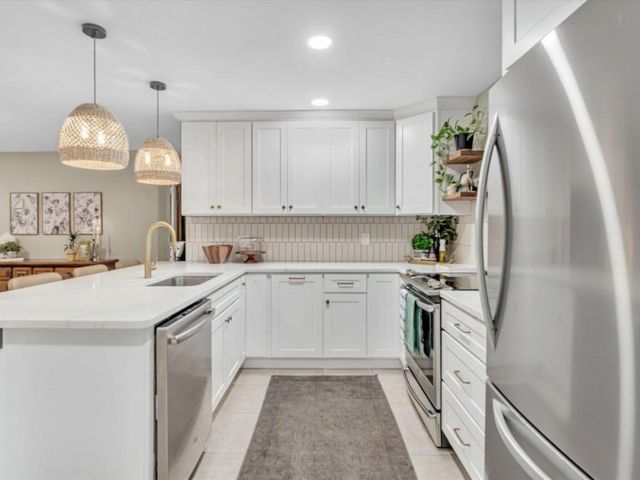 2192 Bonnie Drive, West Palm Beach, FL 33415