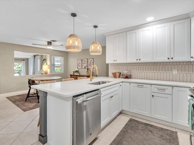 2192 Bonnie Drive, West Palm Beach, FL 33415