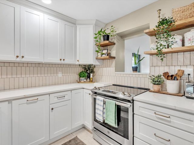 2192 Bonnie Drive, West Palm Beach, FL 33415