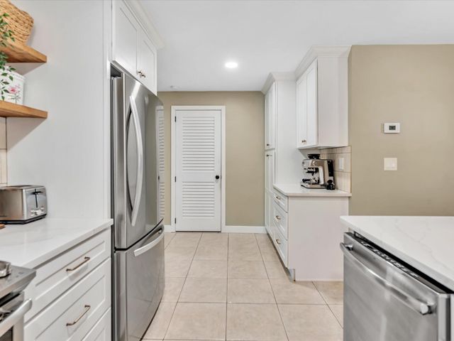 2192 Bonnie Drive, West Palm Beach, FL 33415