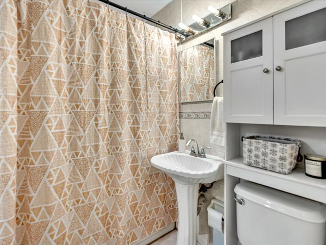 2192 Bonnie Drive, West Palm Beach, FL 33415