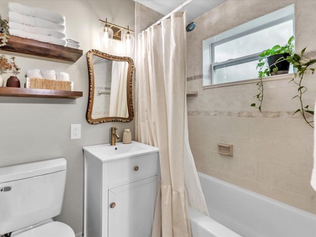 2192 Bonnie Drive, West Palm Beach, FL 33415