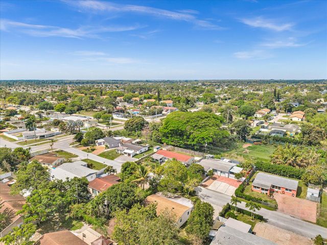 2192 Bonnie Drive, West Palm Beach, FL 33415