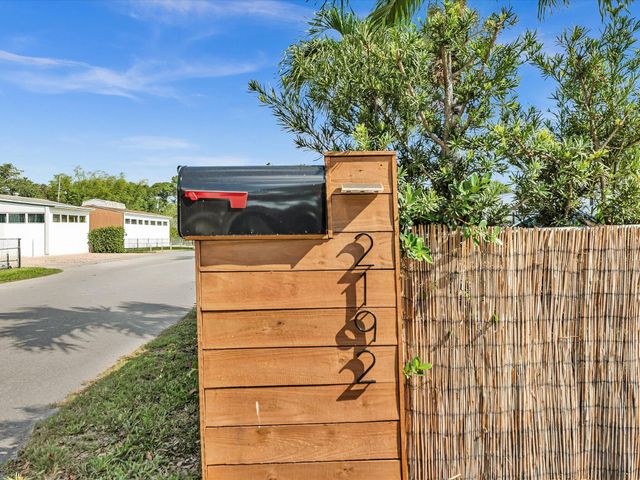 2192 Bonnie Drive, West Palm Beach, FL 33415