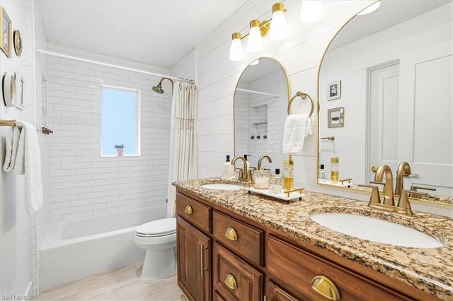 3880 Estey AVE, Naples, FL 34104