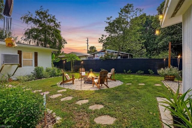 3880 Estey AVE, Naples, FL 34104