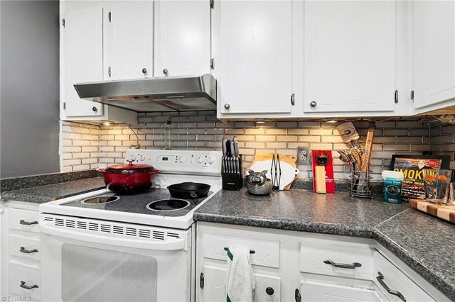 4724 Pennoak Road, Greensboro, NC 27407