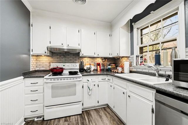 4724 Pennoak Road, Greensboro, NC 27407