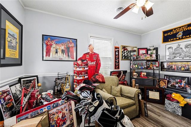 4724 Pennoak Road, Greensboro, NC 27407