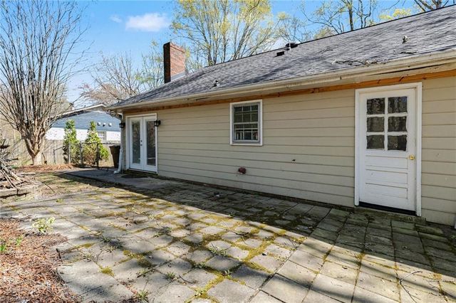 4724 Pennoak Road, Greensboro, NC 27407