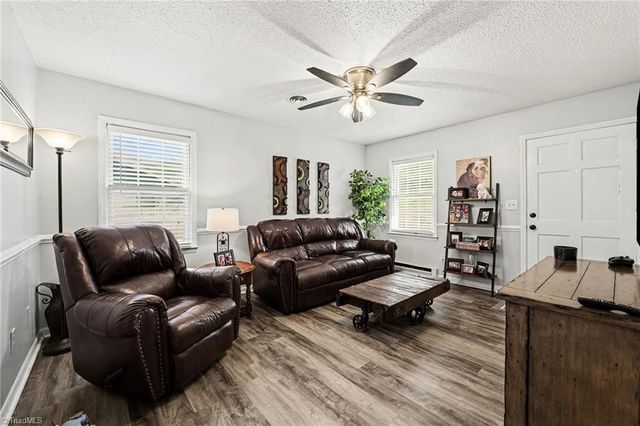 4724 Pennoak Road, Greensboro, NC 27407