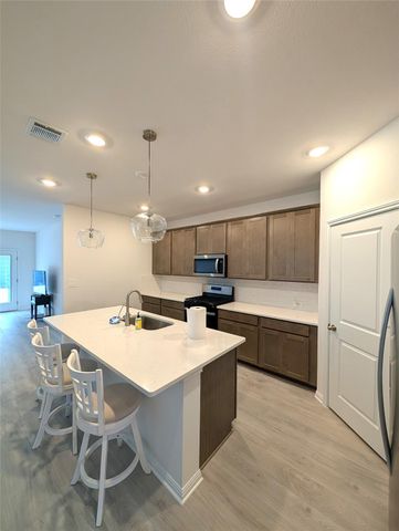 441 El Capitan LOOP, Dripping Springs, TX 78620