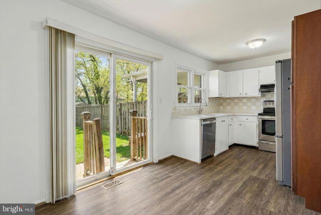 7662 SHERLOCK CT, Pasadena, MD 21122