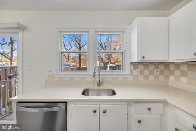 7662 SHERLOCK CT, Pasadena, MD 21122