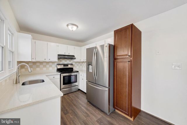 7662 SHERLOCK CT, Pasadena, MD 21122