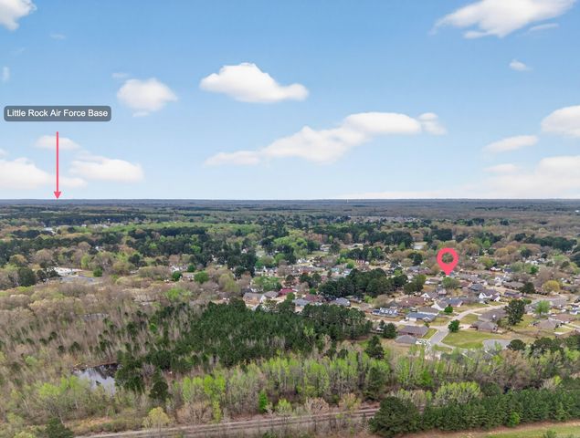 2112 Steeple Chase Dr, Jacksonville, AR 72076