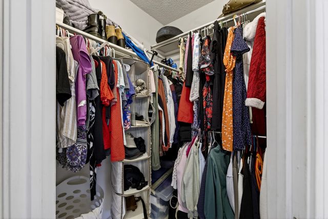 2112 Steeple Chase Dr, Jacksonville, AR 72076