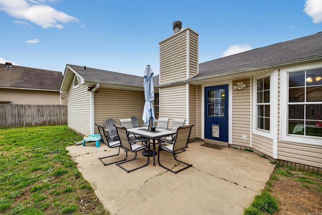 2112 Steeple Chase Dr, Jacksonville, AR 72076