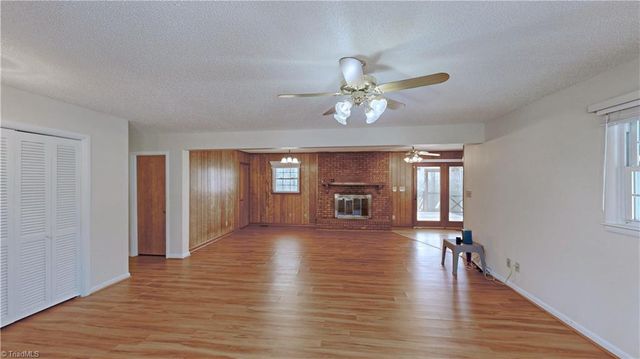 6919 E Holly Grove Road, Thomasville, NC 27360