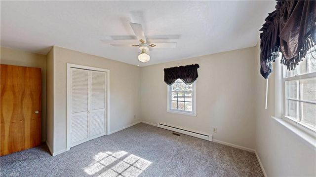 6919 E Holly Grove Road, Thomasville, NC 27360