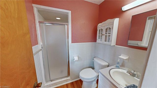 6919 E Holly Grove Road, Thomasville, NC 27360