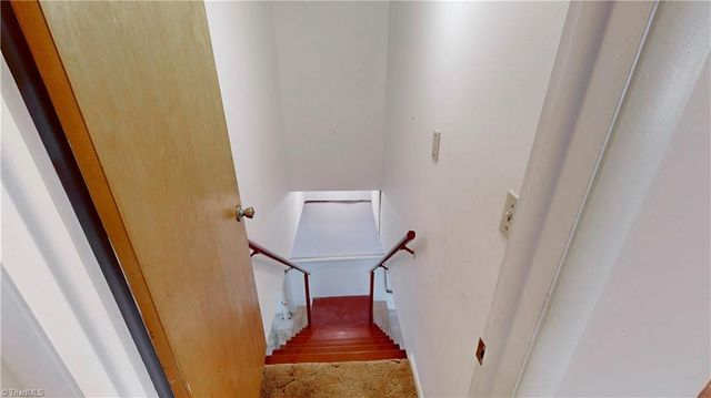 6919 E Holly Grove Road, Thomasville, NC 27360