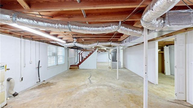 6919 E Holly Grove Road, Thomasville, NC 27360