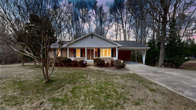 6919 E Holly Grove Road, Thomasville, NC 27360