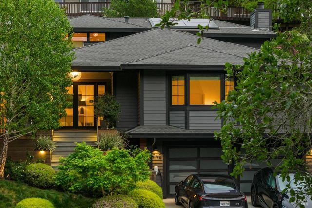 9 Coach Rd, Mill Valley, CA 94941