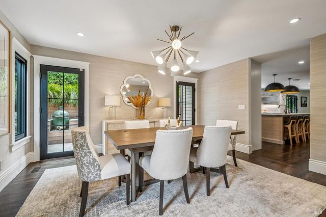 9 Coach Rd, Mill Valley, CA 94941