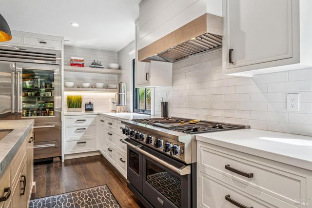 9 Coach Rd, Mill Valley, CA 94941