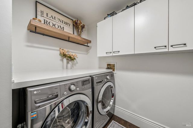 9 Coach Rd, Mill Valley, CA 94941