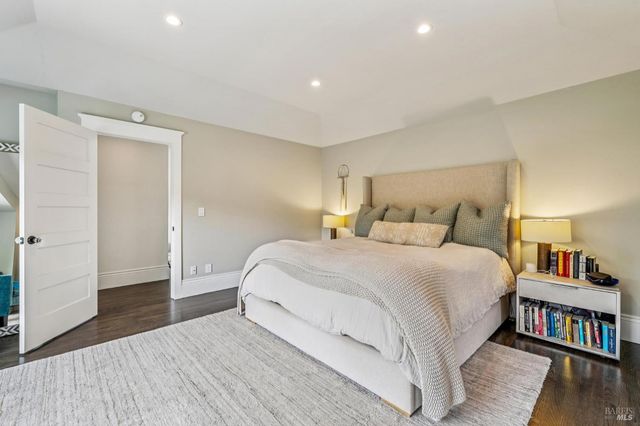 9 Coach Rd, Mill Valley, CA 94941