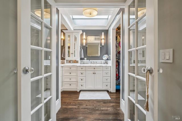 9 Coach Rd, Mill Valley, CA 94941