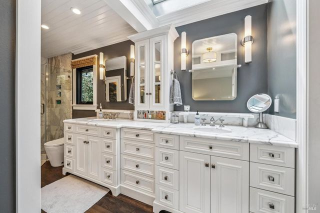 9 Coach Rd, Mill Valley, CA 94941