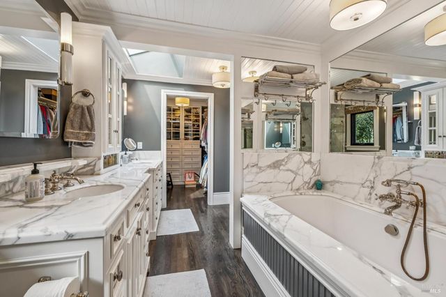 9 Coach Rd, Mill Valley, CA 94941